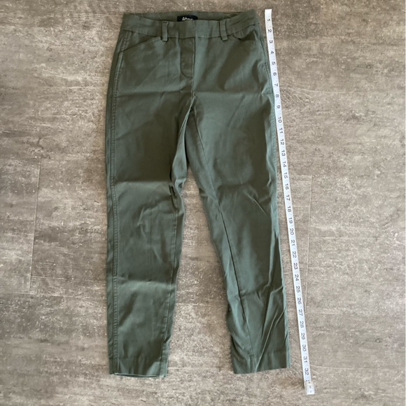 Reitmans Iconic Pant - Size 2 Petite - Picture 5 of 6